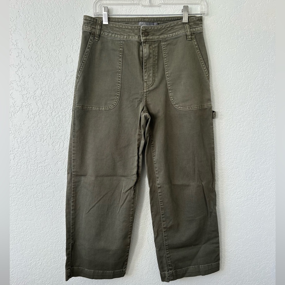 Prana Women’s Green Carpenter pants
